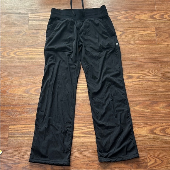 Lululemon Pants Womens 6 Black Dance Studio Straight Unlined Drawstring Pockets - Picture 1 of 7